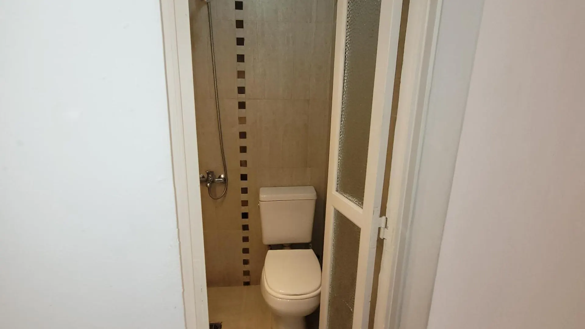 Pequeno Y Funcional Ciudad De Mendoza Apartment